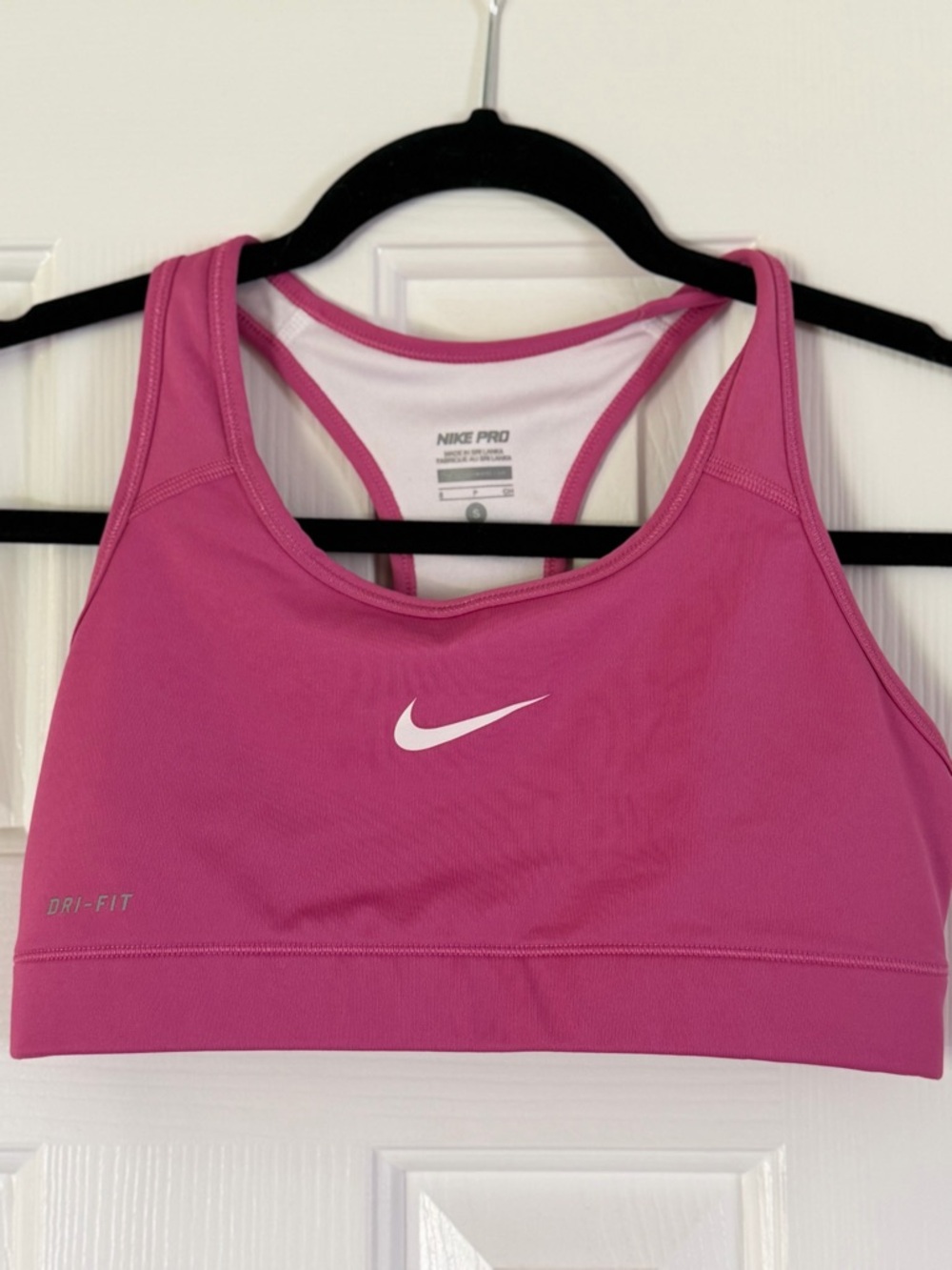 Nike Pro Dri-FIT Athleisure Dark Pink Stretchy Racerback Sportsbra Size Small